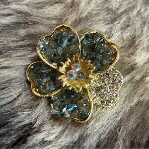 Vintage rough sorcerer stone crystal aurora borealis flower brooch